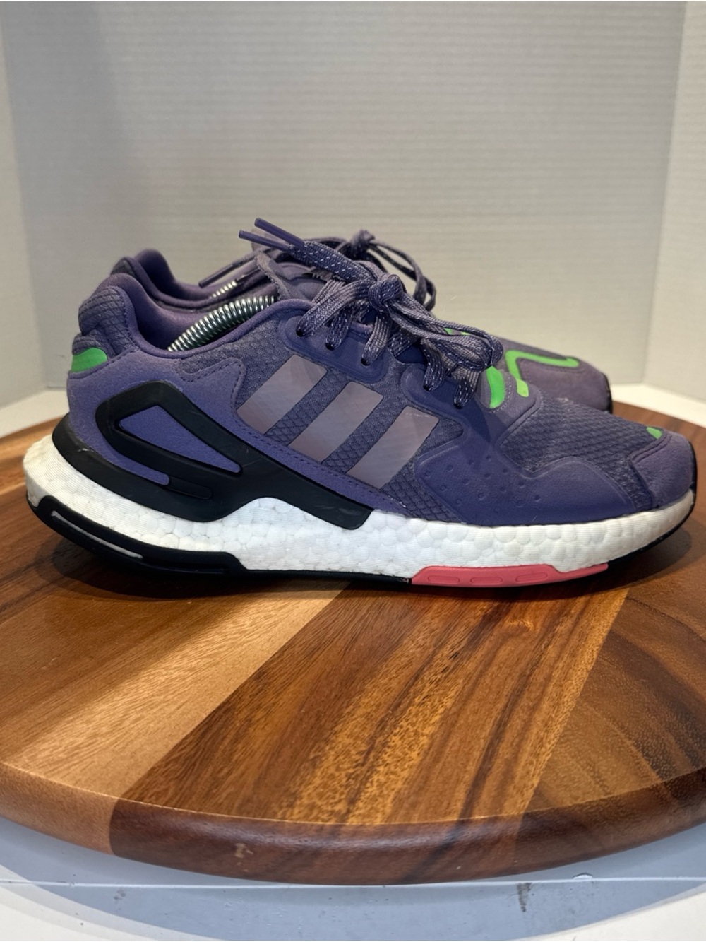 Women's Adidas Day Jogger Sneakers Size 7 Style FW4827 Color Purple And Green